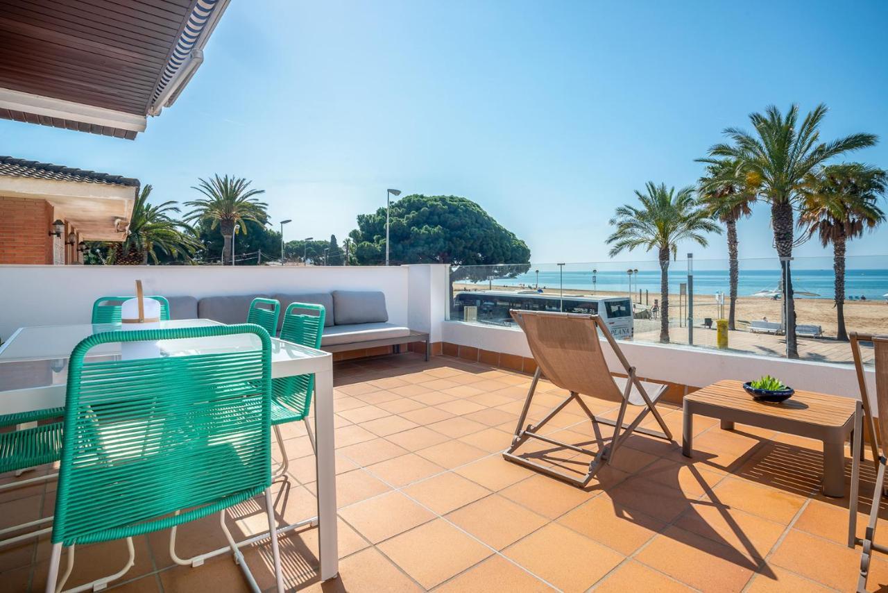 Beach House Cambrils Apartamento En Primera Linea De Playa Eksteriør bilde