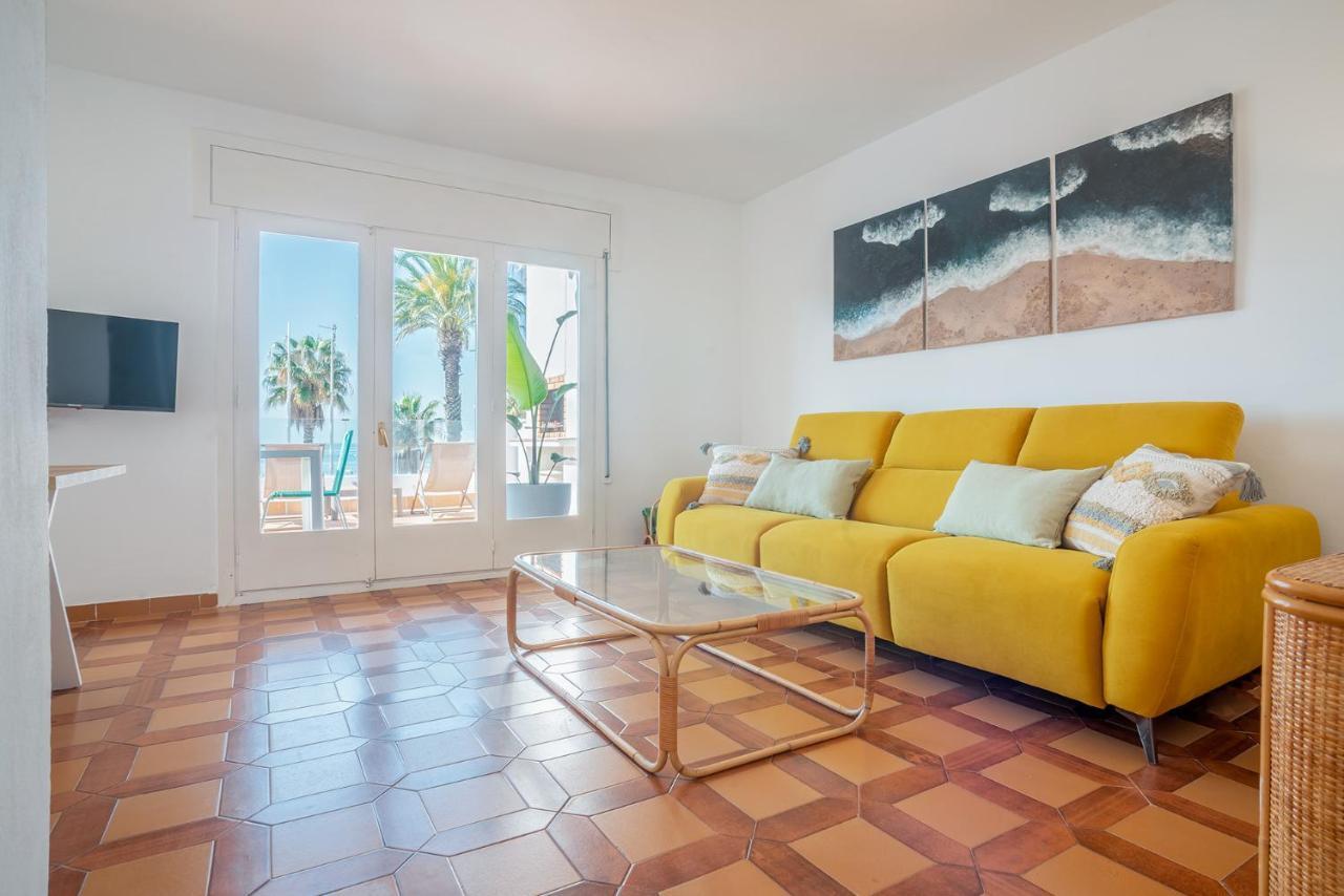Beach House Cambrils Apartamento En Primera Linea De Playa Eksteriør bilde